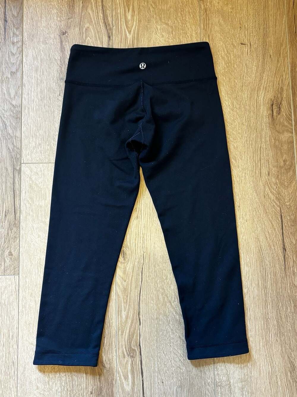 Lululemon Wunder Under Crop 19" Black Leggings Size 4 - Picture 3 of 4